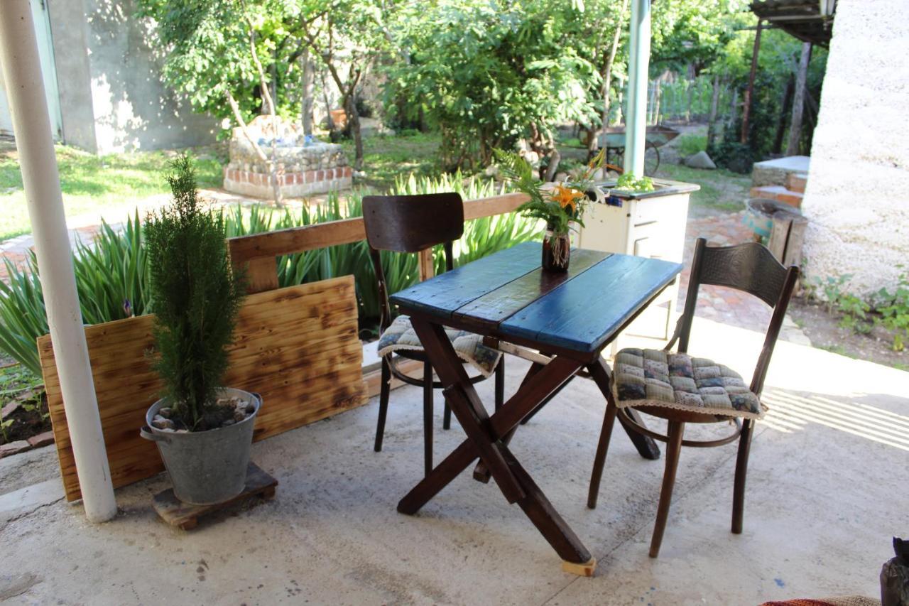 Guest House Meri Poppins Dedoplis Tskaro Екстер'єр фото